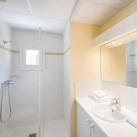 Residences Les Hautes Plaines Aparthotel Greoux-les-Bains